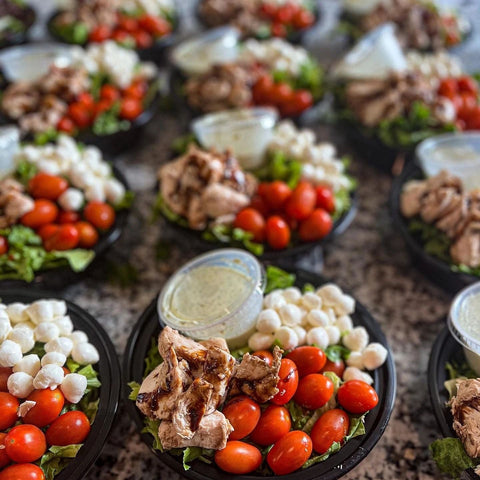 Grilled chicken or tofu Caprese salad